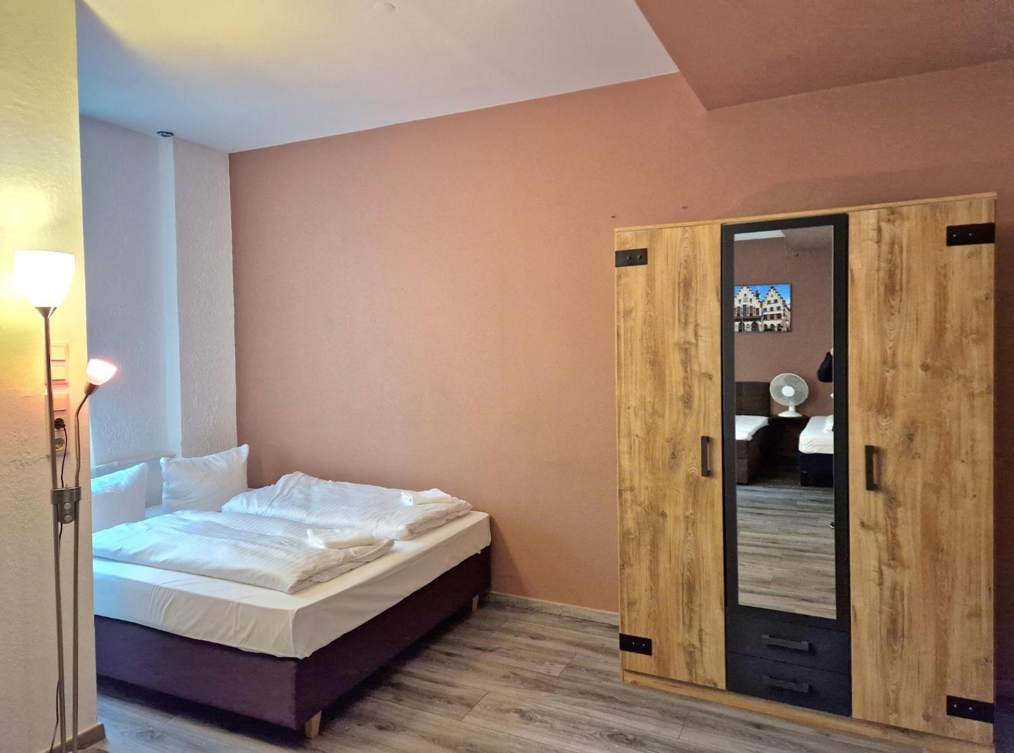 Trip Inn Budget Hotel Messe Франкфурт-на-Майні Екстер'єр фото